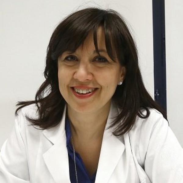Carmen Yélamos: "Las asociaciones de pacientes somos la voz que puede denunciar el impacto negativo en la salud que tienen las pseudociencias y pseudoterapias"